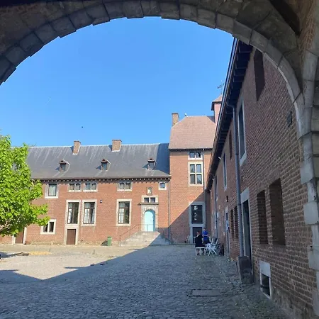 Oda ve Kahvaltı Logie Chateau-ferme De Hombroux *