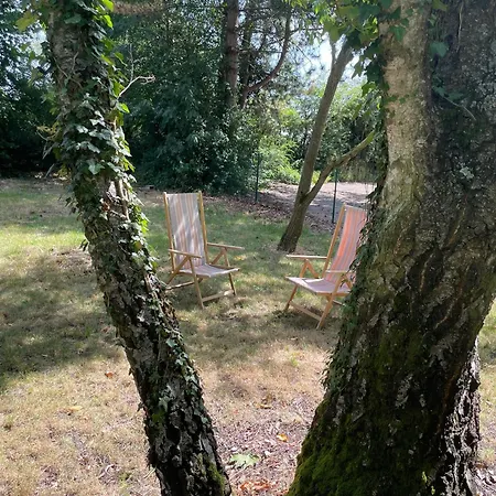 Logie Chateau-ferme De Hombroux * Ans